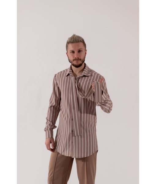 Shirt with belt