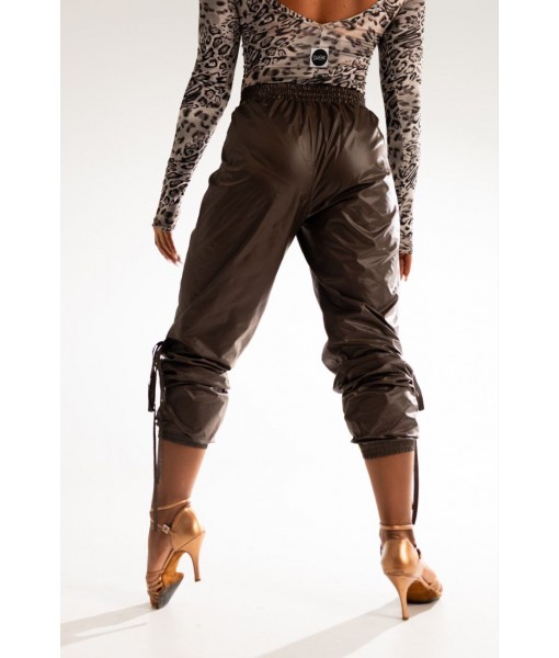 Брюки лаке з декоративними зав'язками