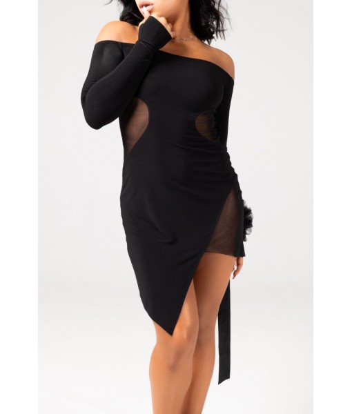 Сукня з відкритими плечами Сукня з відкритими плечами